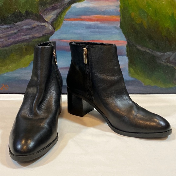 Vince Camuto Shoes - Vince Camuto leather ankle boot, black, size 8